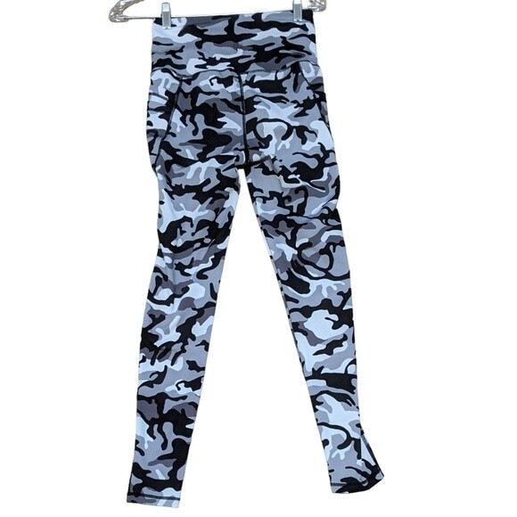 Nicole Miller high waisted camo print work out yoga pants size small - Picture 2 of 7